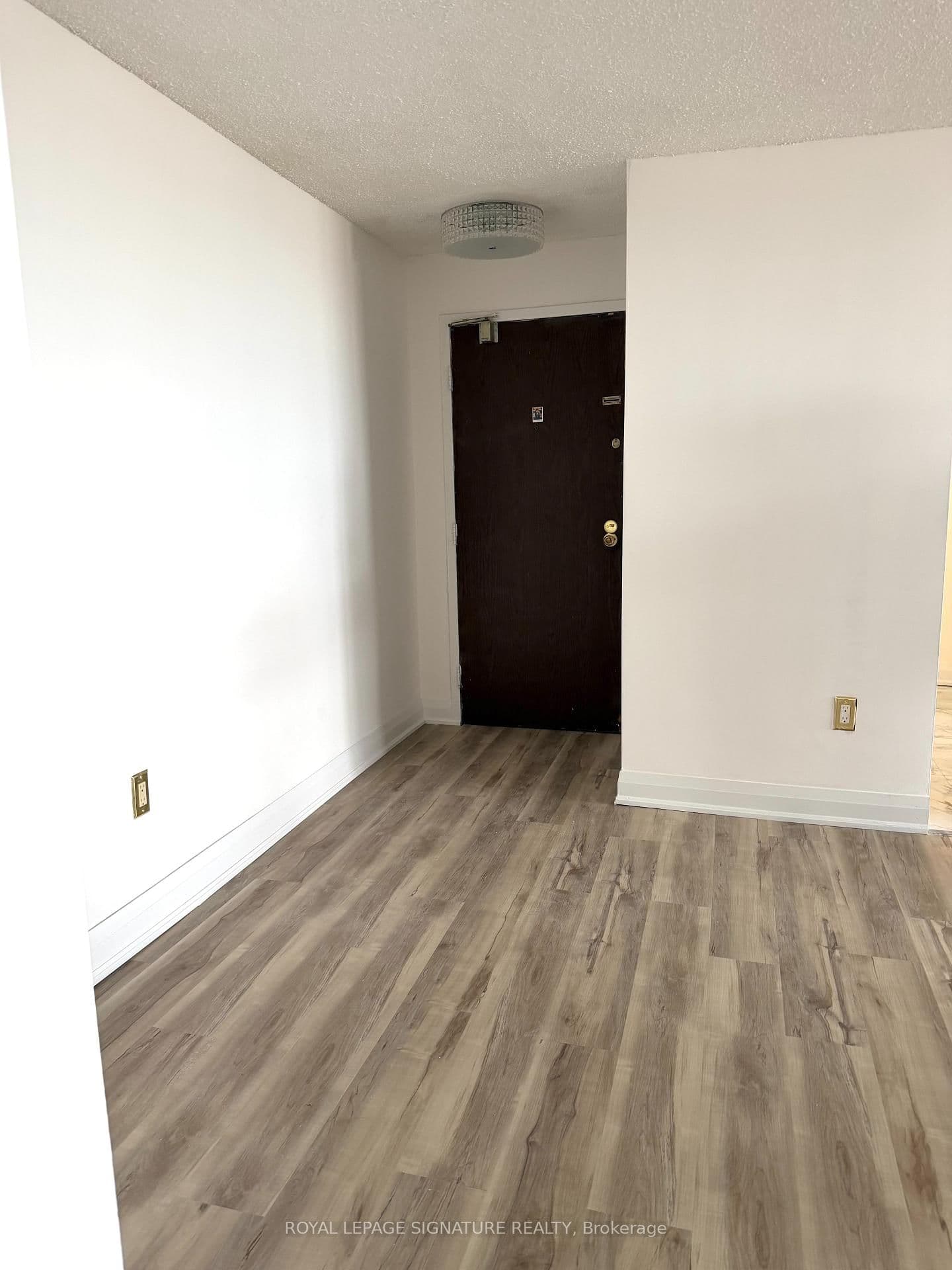 Condo Apartment at 1503- 270 Palmdale Drive, Toronto, ON - Photo 9 - RE/MAX Garden City Realty