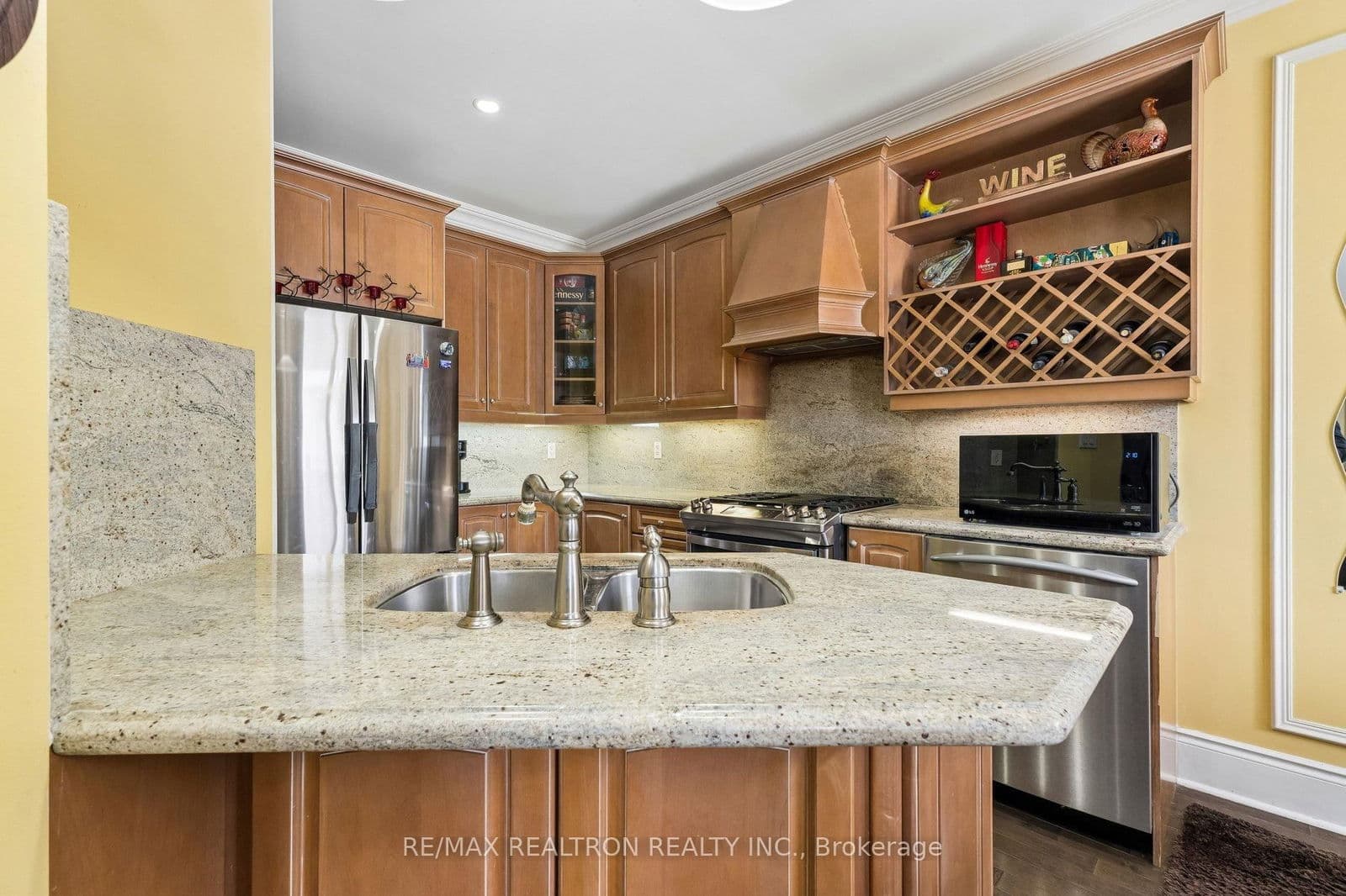 Detached at 616 Fleetwood Drive, Oshawa, ON - Photo 14 - RE/MAX Garden City Realty