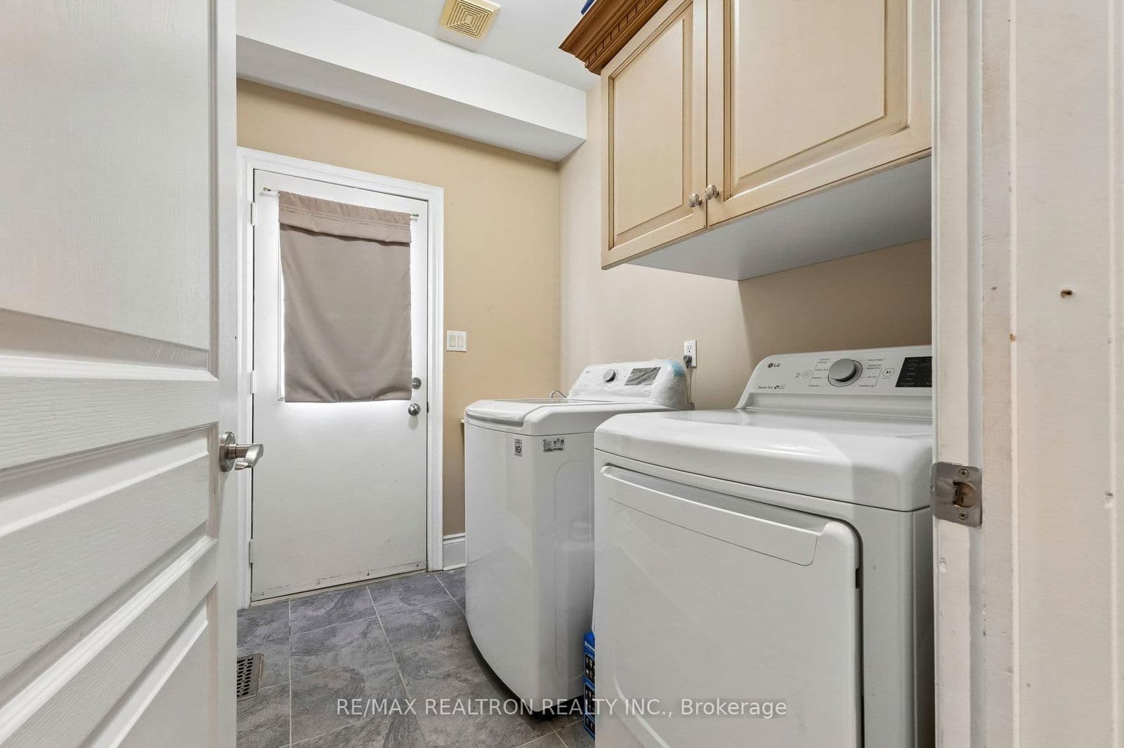 Detached at 616 Fleetwood Drive, Oshawa, ON - Photo 36 - RE/MAX Garden City Realty