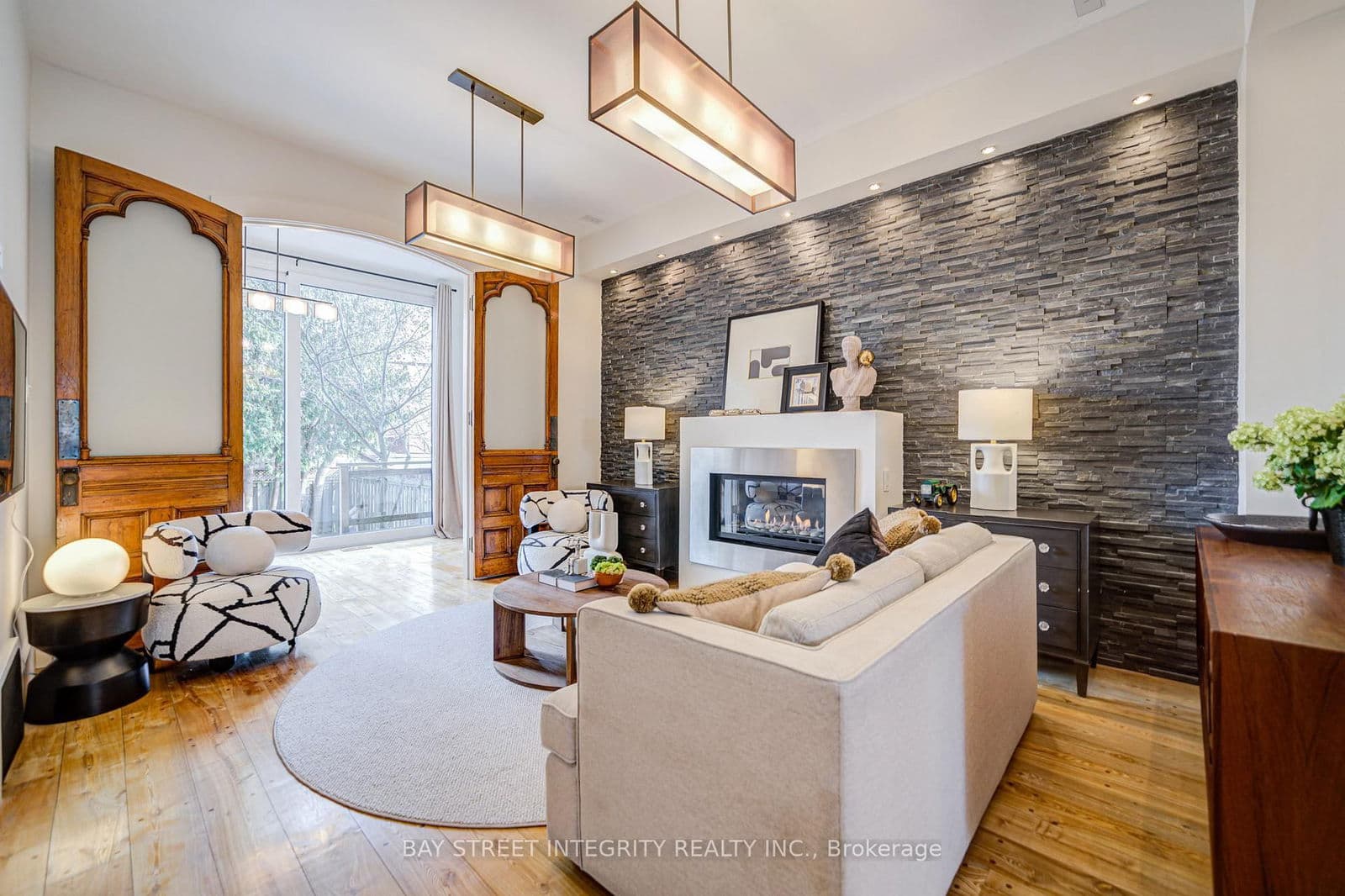 Semi-Detached at 17 Frankdale Avenue, Toronto, ON - Photo 11 - RE/MAX Garden City Realty