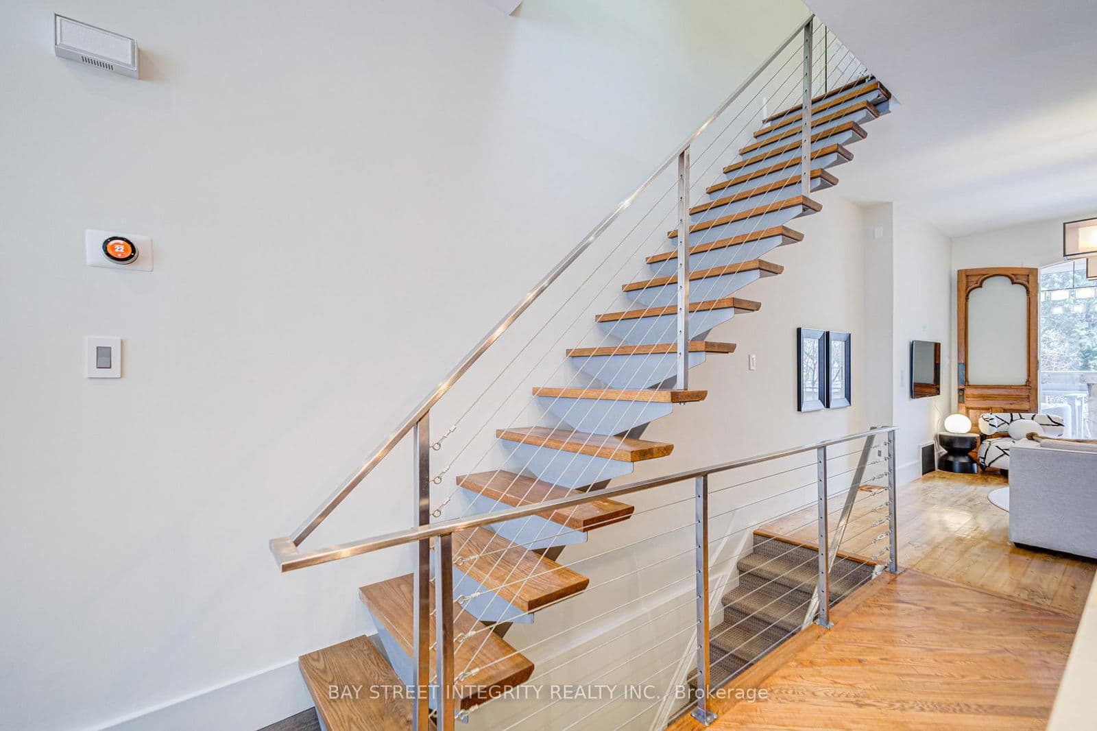 Semi-Detached at 17 Frankdale Avenue, Toronto, ON - Photo 16 - RE/MAX Garden City Realty