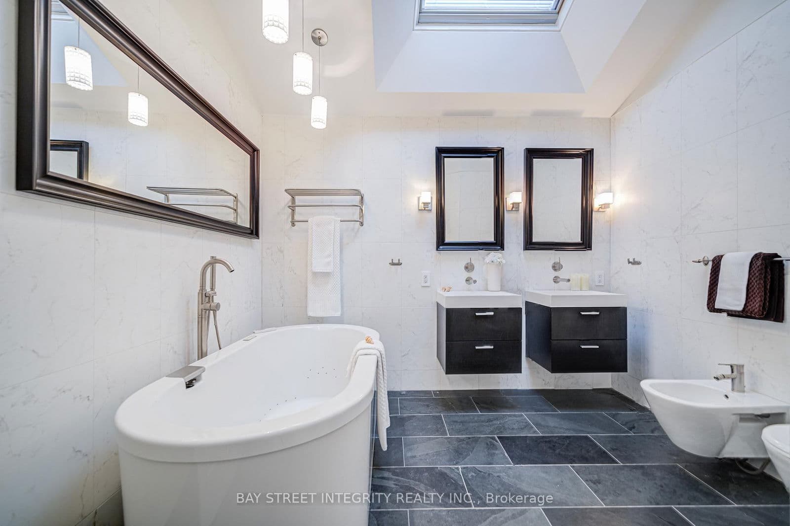 Semi-Detached at 17 Frankdale Avenue, Toronto, ON - Photo 23 - RE/MAX Garden City Realty