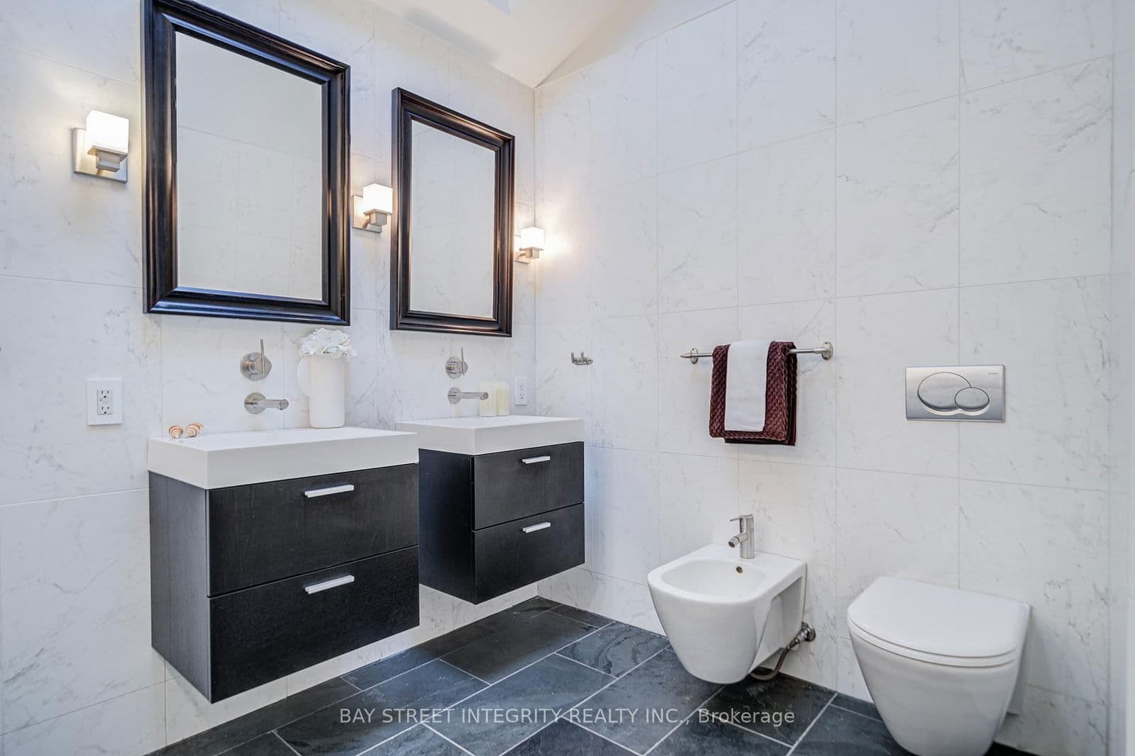 Semi-Detached at 17 Frankdale Avenue, Toronto, ON - Photo 27 - RE/MAX Garden City Realty