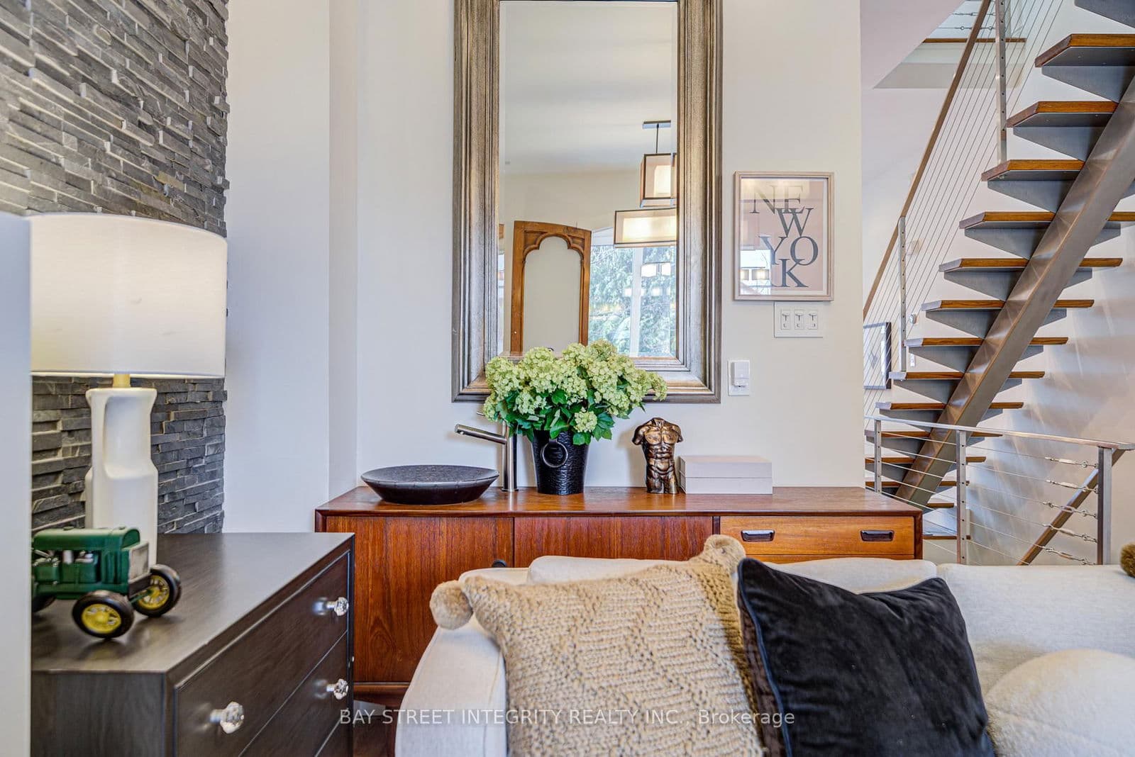 Semi-Detached at 17 Frankdale Avenue, Toronto, ON - Photo 7 - RE/MAX Garden City Realty