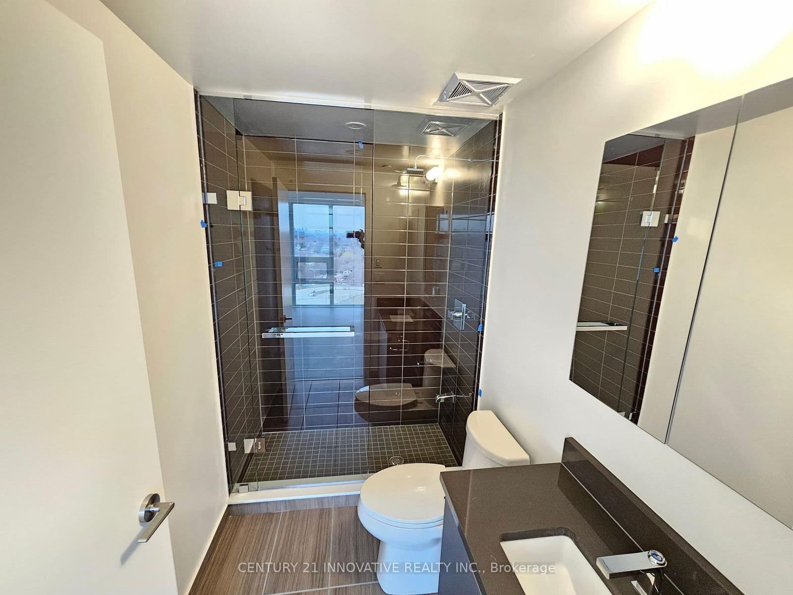 Condo Apartment at 1618- 2031 Kennedy Road, Toronto, ON - Photo 6 - RE/MAX Garden City Realty