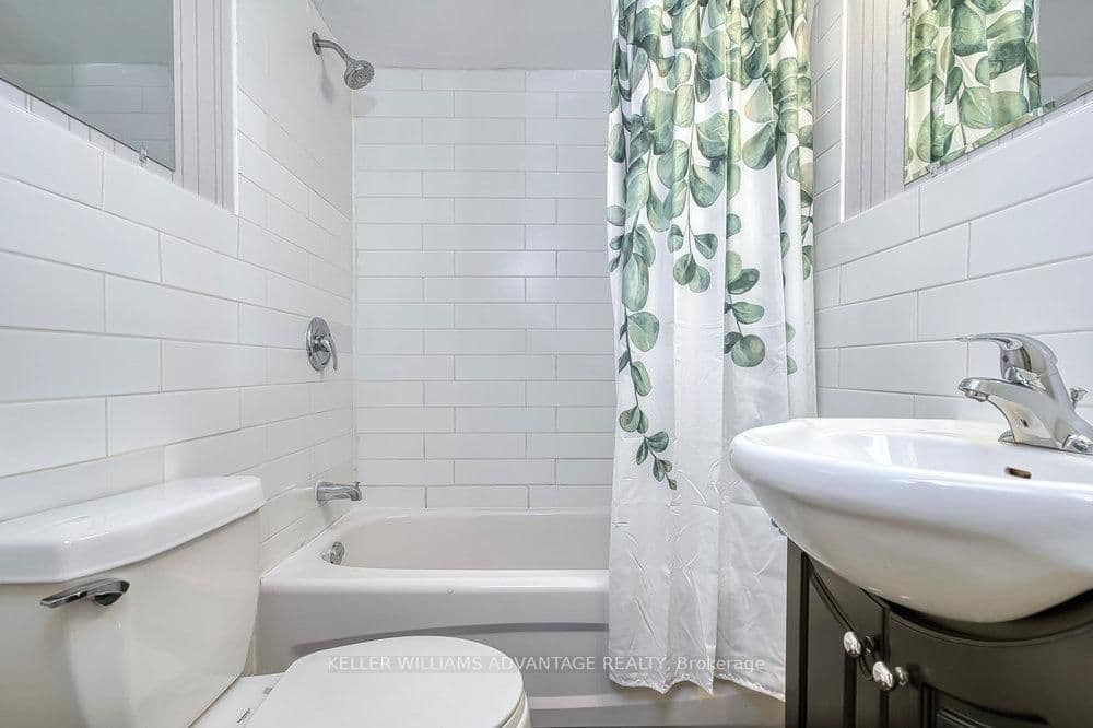 Investment at 218 Broadview Avenue, Toronto, ON - Photo 34 - RE/MAX Garden City Realty