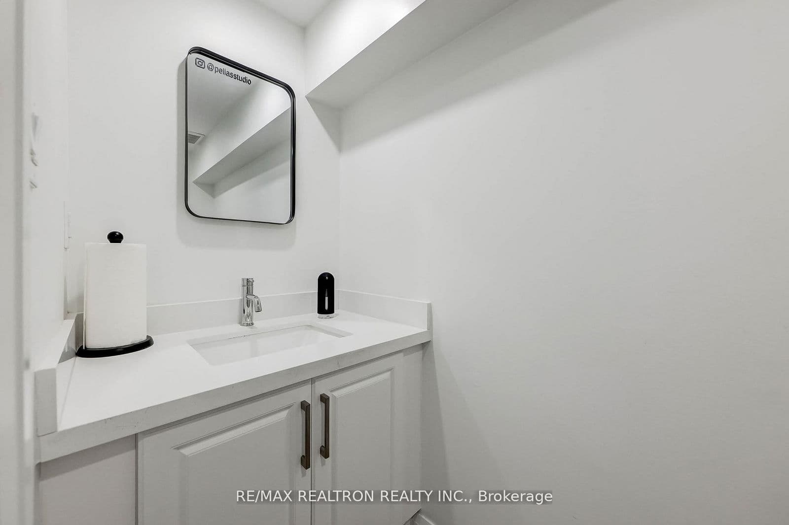 Commercial Retail at 1924 Danforth Avenue, Toronto, ON - Photo 8 - RE/MAX Garden City Realty