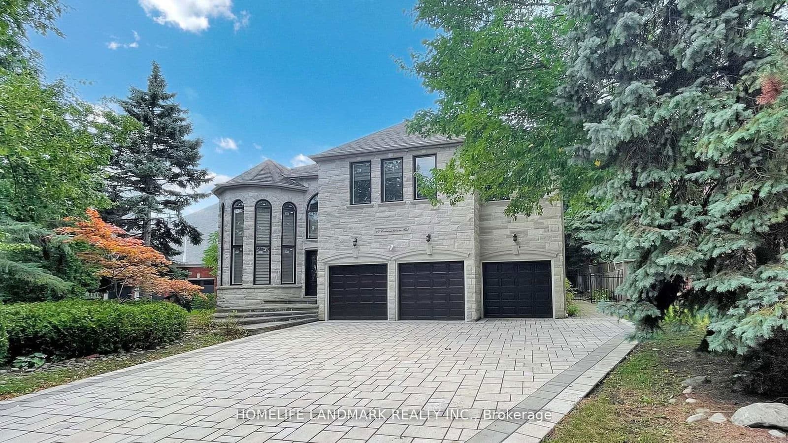 Detached at 16 Crescentview Road, Richmond Hill, ON - Photo 1 - RE/MAX Garden City Realty