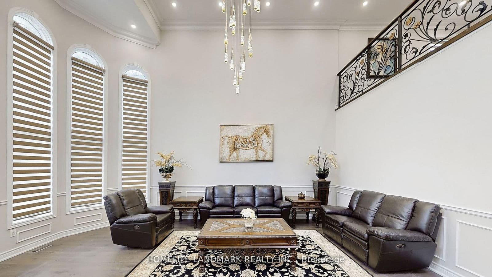 Detached at 16 Crescentview Road, Richmond Hill, ON - Photo 5 - RE/MAX Garden City Realty