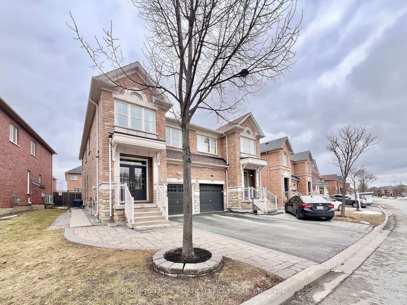 Semi-Detached at 40 Staglin Court, Markham, ON - Photo 2 - RE/MAX Garden City Realty
