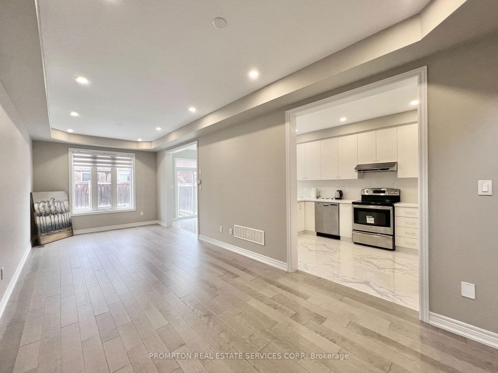 Semi-Detached at 40 Staglin Court, Markham, ON - Photo 6 - RE/MAX Garden City Realty