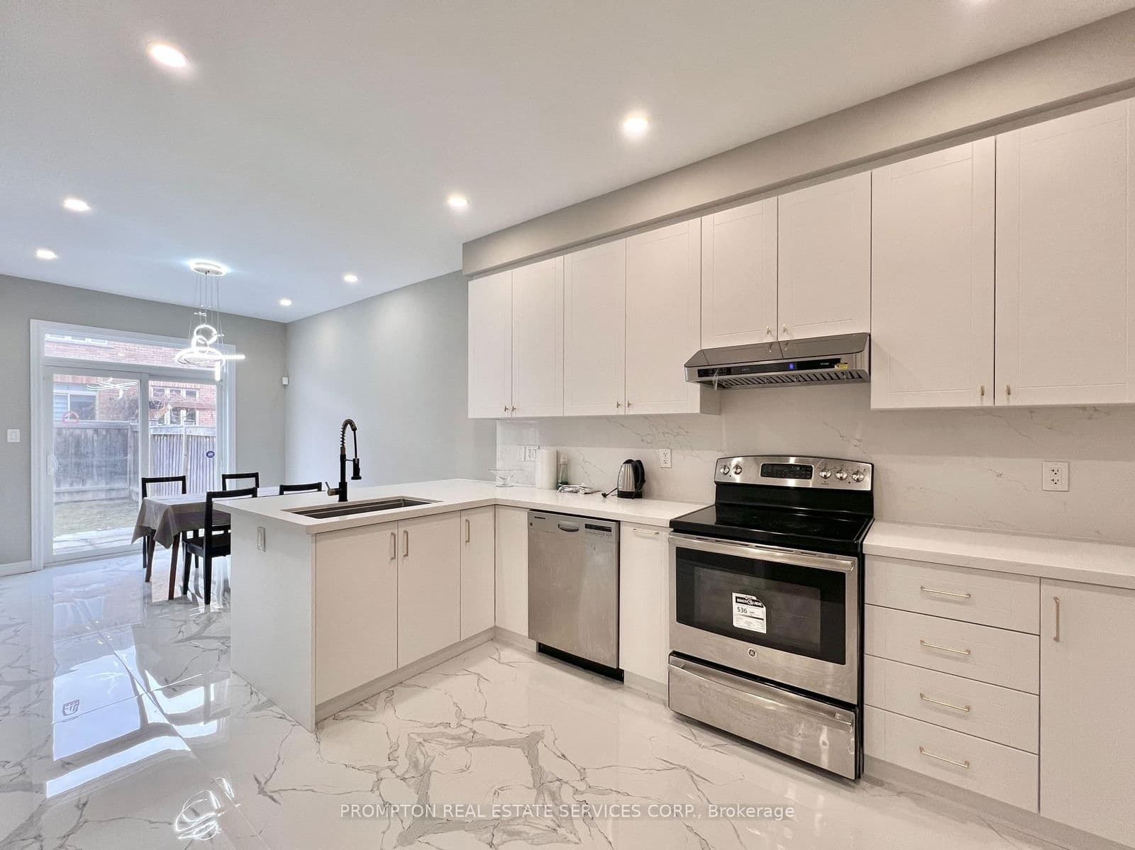 Semi-Detached at 40 Staglin Court, Markham, ON - Photo 7 - RE/MAX Garden City Realty