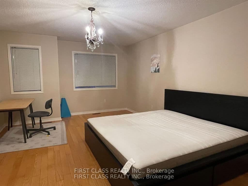 Att/Row/Townhouse at 157 Selkirk Drive, Richmond Hill, ON - Photo 10 - RE/MAX Garden City Realty