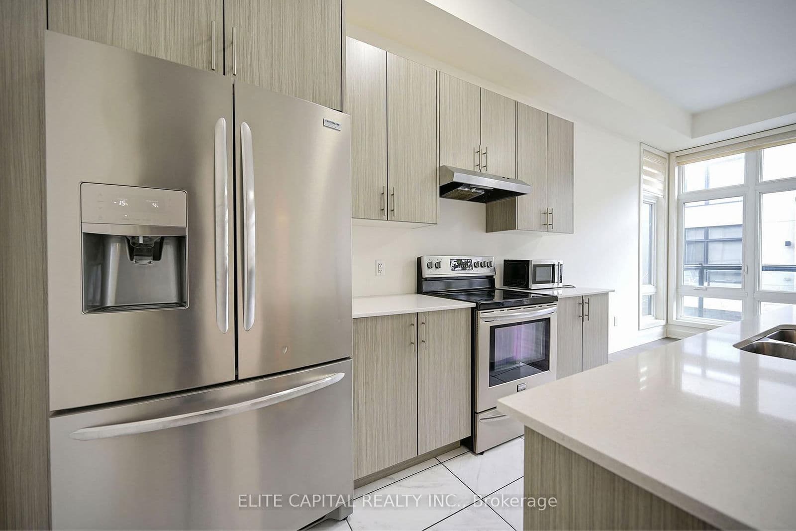 Att/Row/Townhouse at 26 Brunet Drive, Vaughan, ON - Photo 6 - RE/MAX Garden City Realty