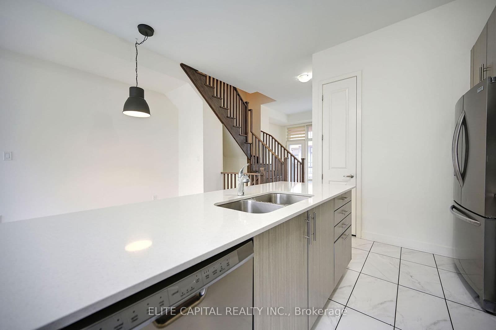 Att/Row/Townhouse at 26 Brunet Drive, Vaughan, ON - Photo 8 - RE/MAX Garden City Realty