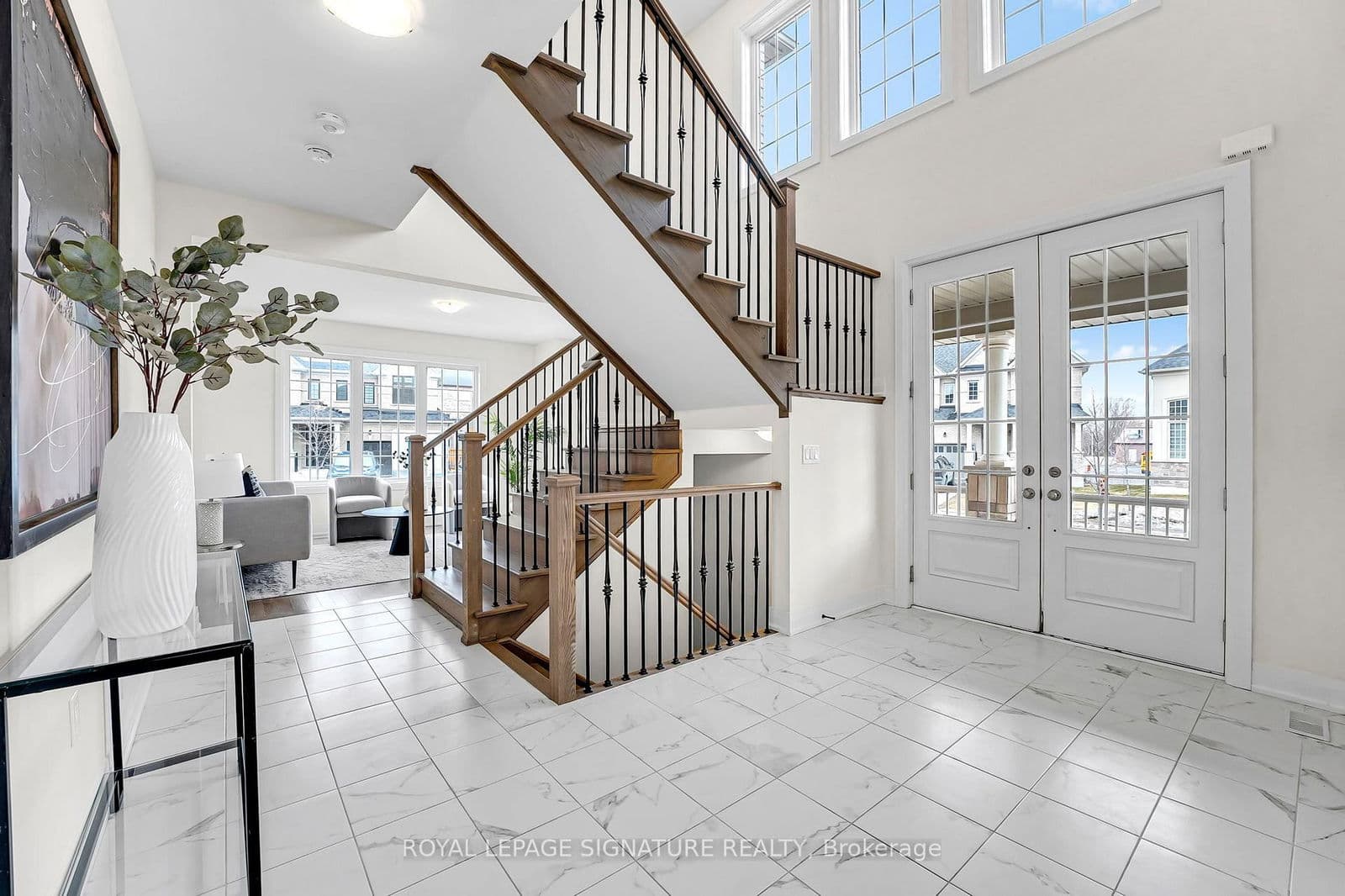 Detached at 22 Bill Guy Drive, Georgina, ON - Photo 7 - RE/MAX Garden City Realty