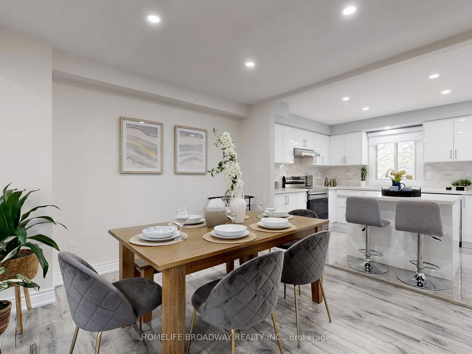 Condo Townhouse at 109 Poplar Crescent, Aurora, ON - Photo 16 - RE/MAX Garden City Realty