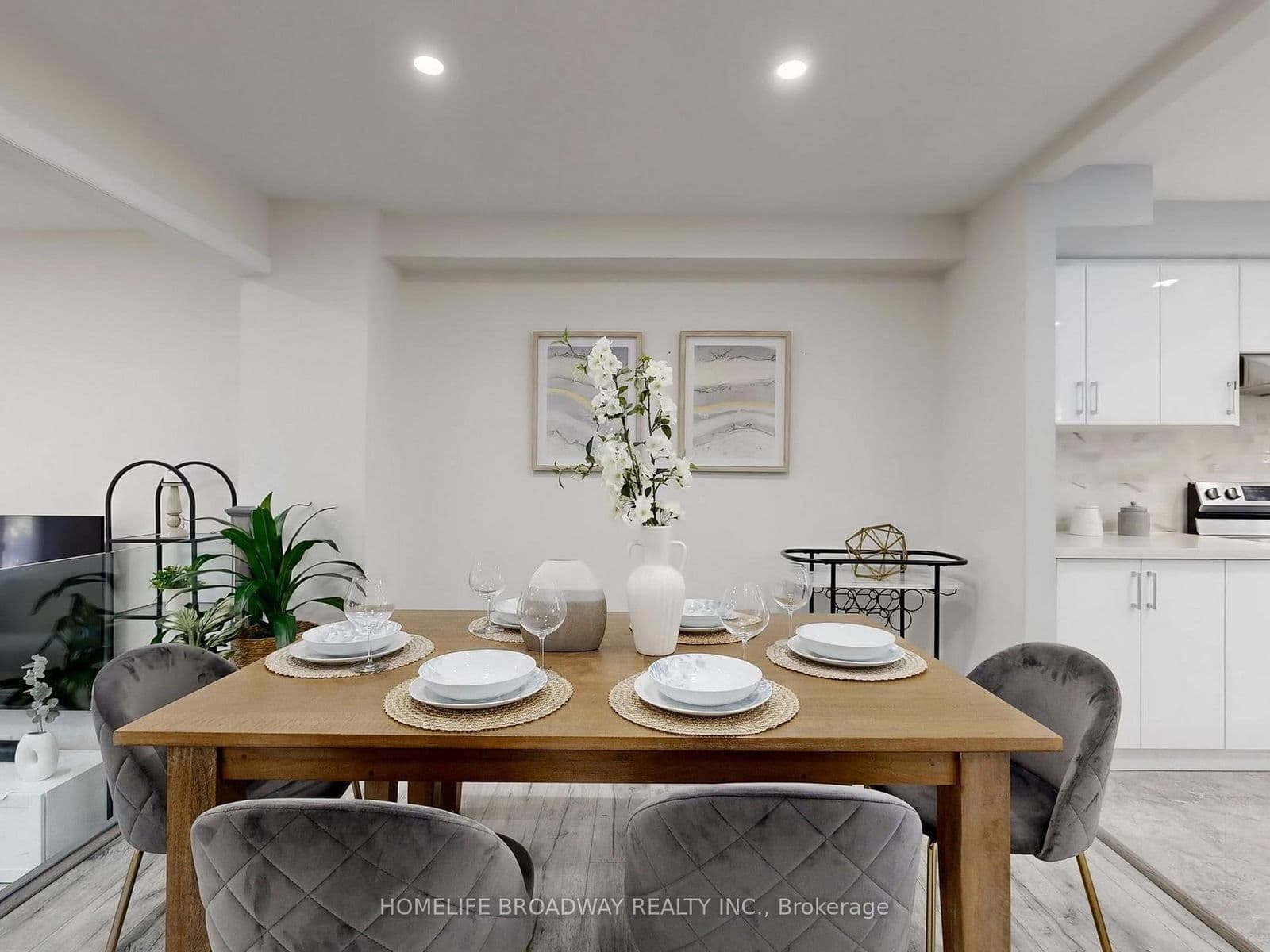 Condo Townhouse at 109 Poplar Crescent, Aurora, ON - Photo 19 - RE/MAX Garden City Realty