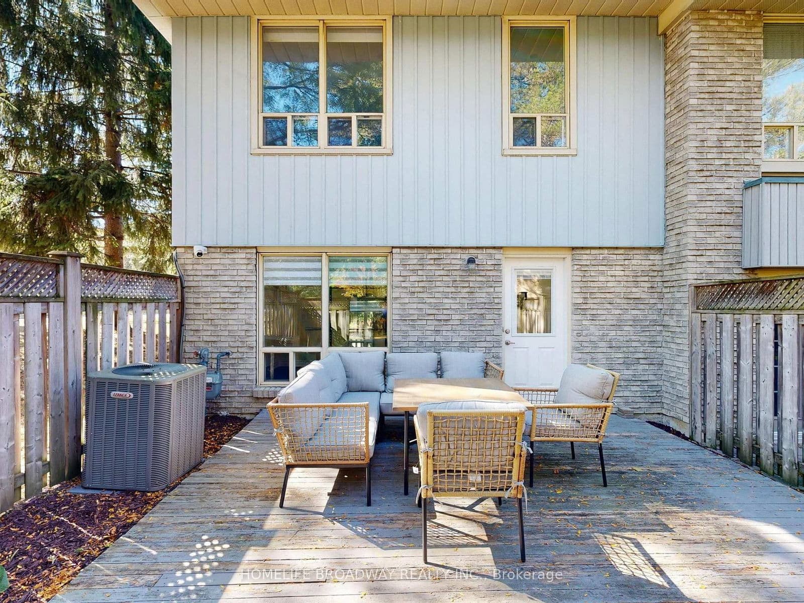 Condo Townhouse at 109 Poplar Crescent, Aurora, ON - Photo 40 - RE/MAX Garden City Realty