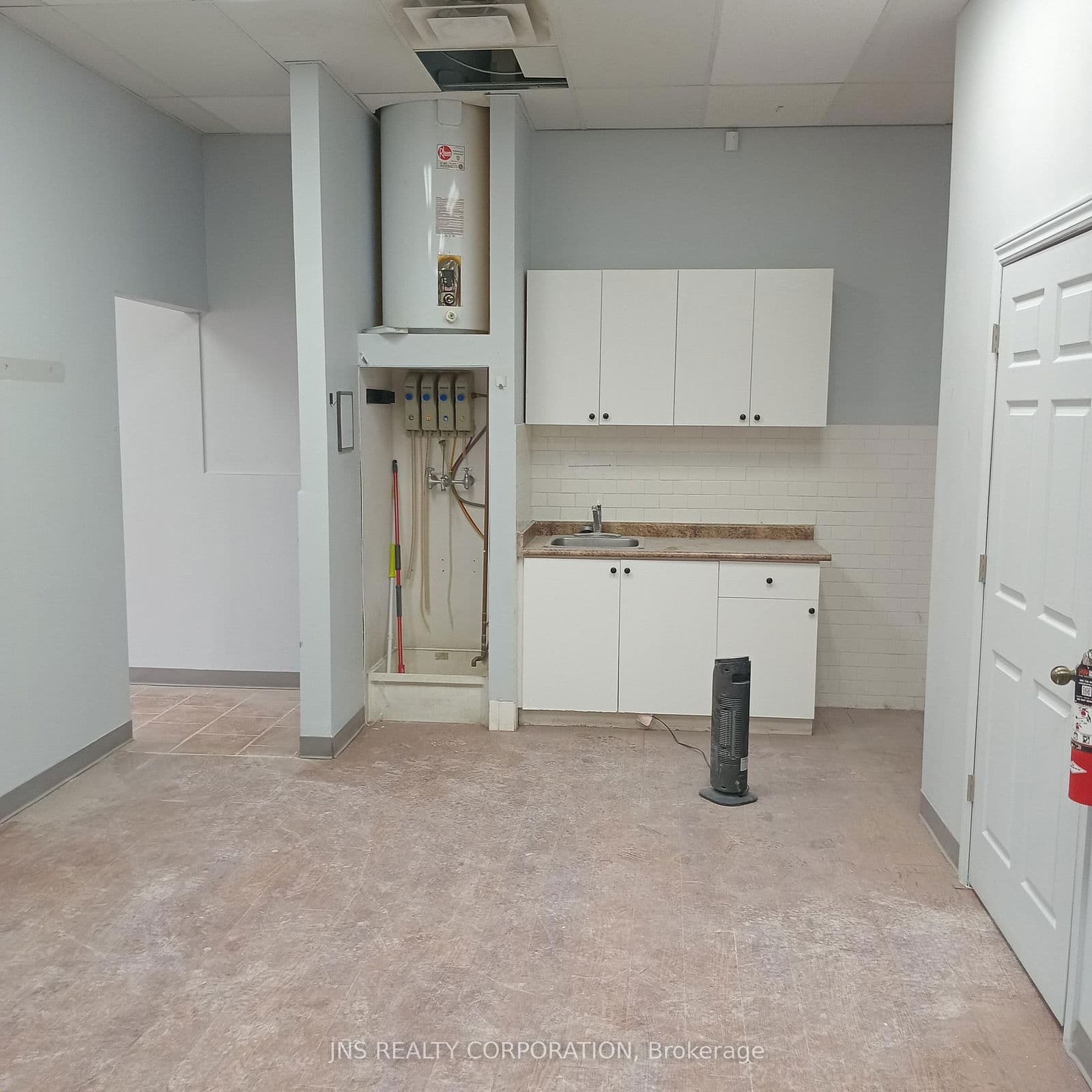 Commercial Retail at 126 Bridge Street, Bradford West Gwillimbury, ON - Photo 4 - RE/MAX Garden City Realty