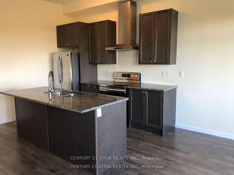 Att/Row/Townhouse at 368 Elyse Court, Aurora, ON - Photo 4 - RE/MAX Garden City Realty