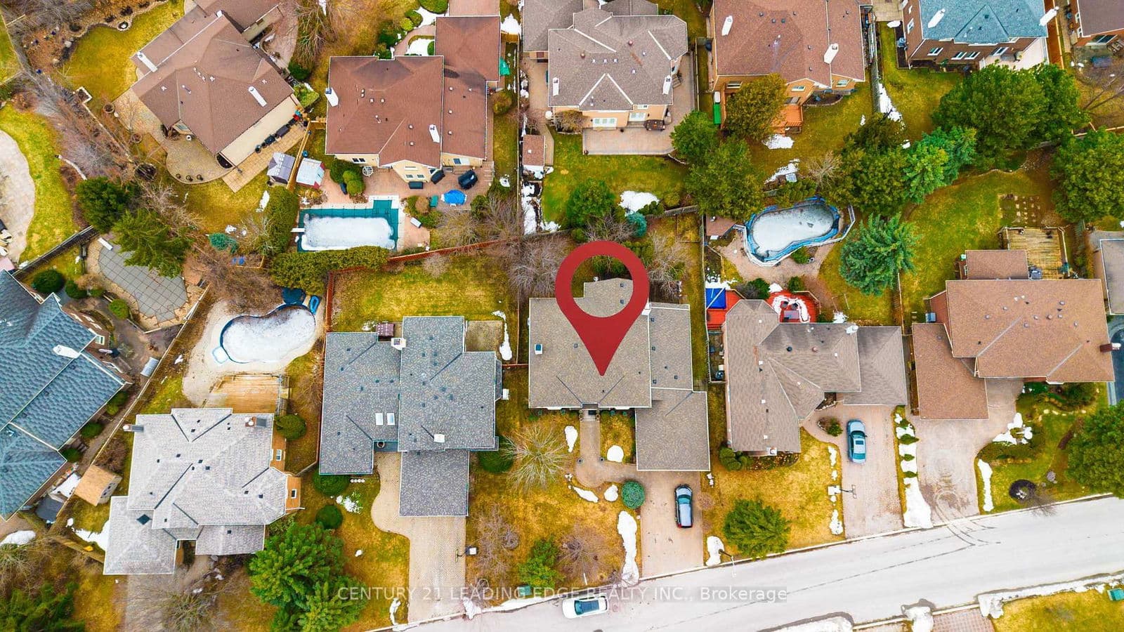 Detached at 49 Kerrigan Crescent, Markham, ON - Photo 3 - RE/MAX Garden City Realty