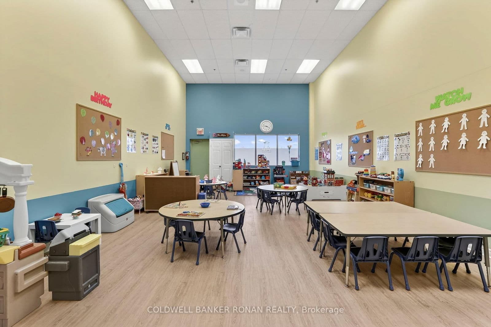 Commercial Retail at 16- 16945 Leslie Street, Newmarket, ON - Photo 8 - RE/MAX Garden City Realty