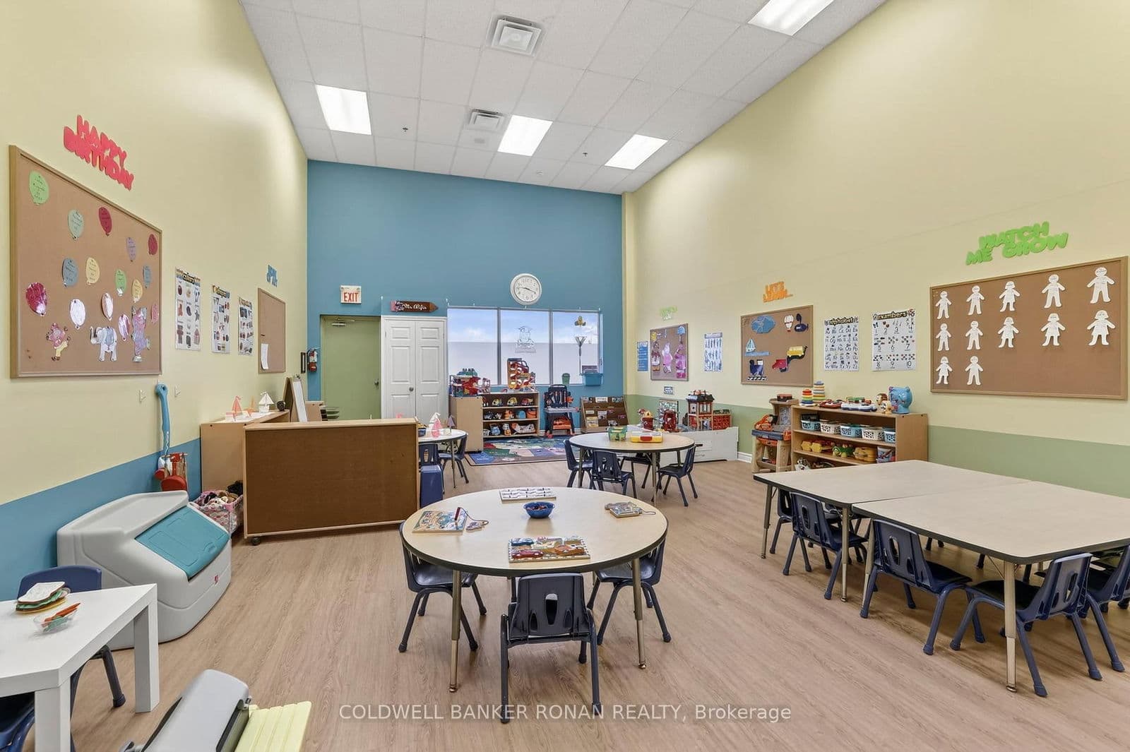 Commercial Retail at 16945 Leslie Street, Newmarket, ON - Photo 7 - RE/MAX Garden City Realty