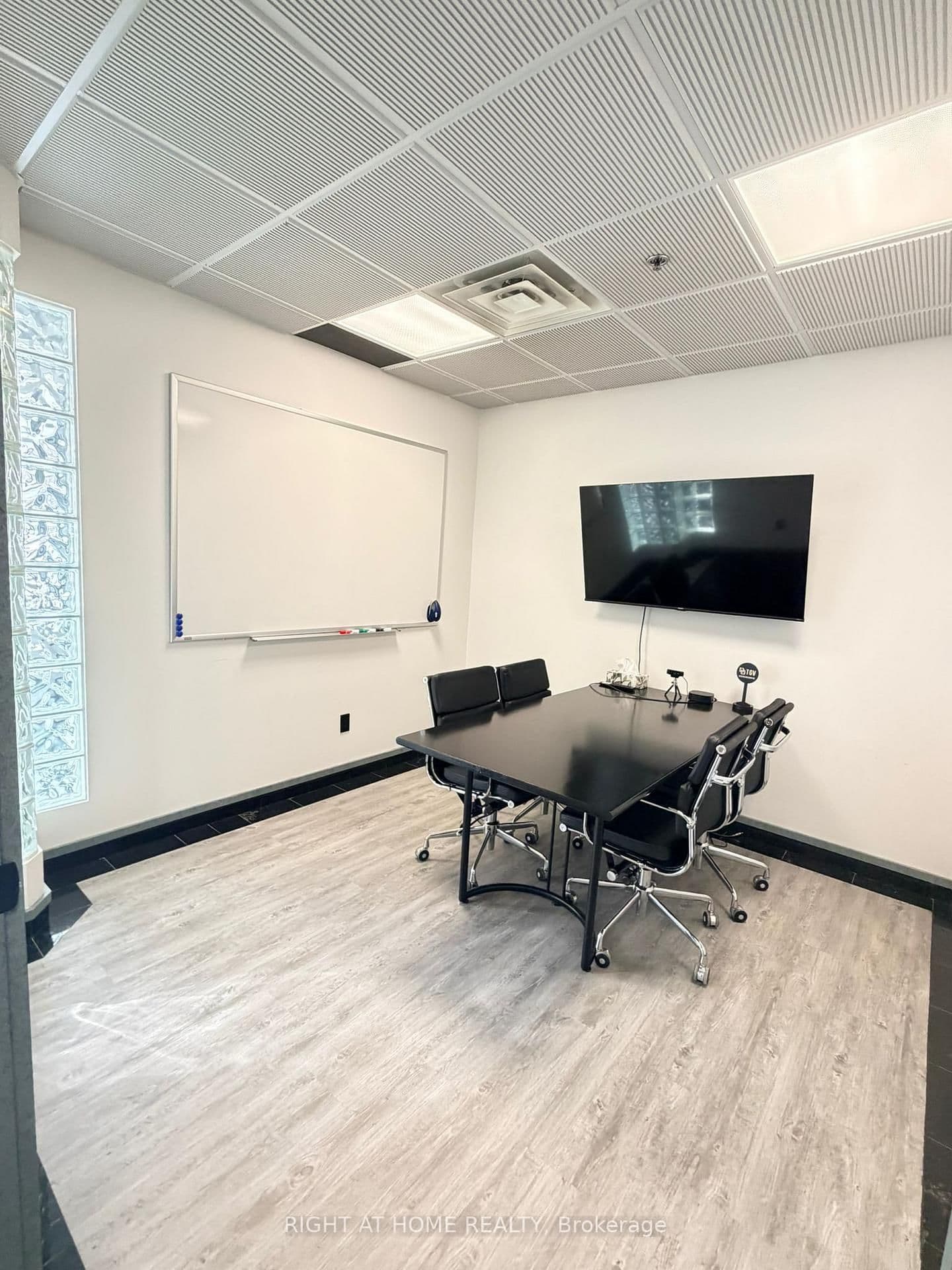 Industrial at 26- 160 Applewood Crescent, Vaughan, ON - Photo 8 - RE/MAX Garden City Realty