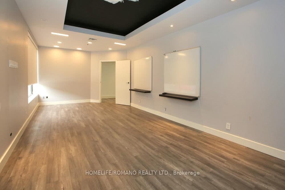 Office at A- 155 Caster Avenue, Vaughan, ON - Photo 17 - RE/MAX Garden City Realty