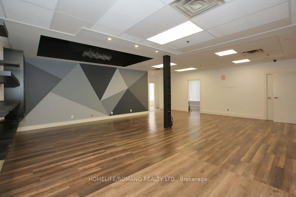 Office at A- 155 Caster Avenue, Vaughan, ON - Photo 20 - RE/MAX Garden City Realty