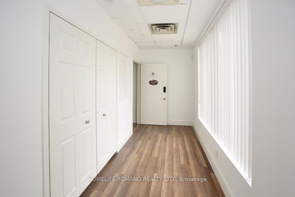 Office at A- 155 Caster Avenue, Vaughan, ON - Photo 4 - RE/MAX Garden City Realty