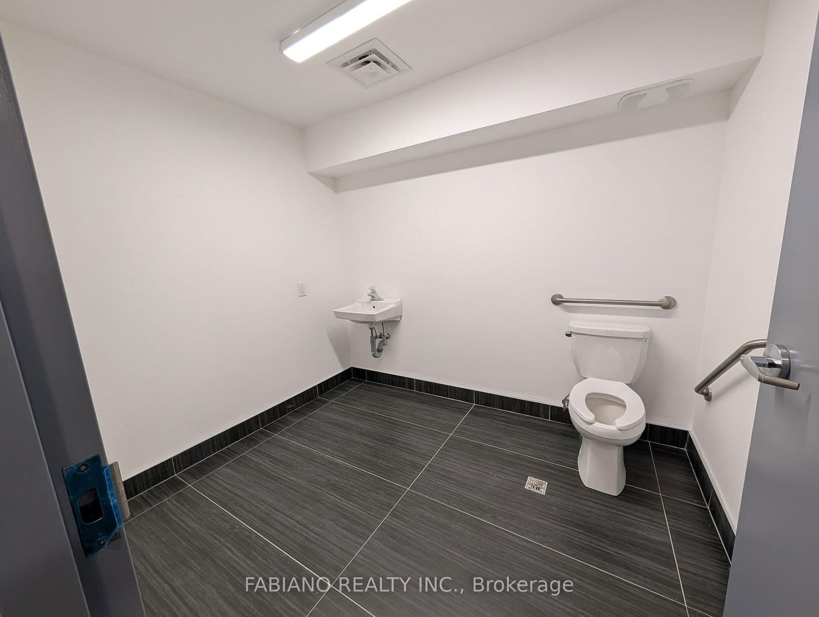 Commercial Retail at 2- 13130 Yonge Street, Richmond Hill, ON - Photo 10 - RE/MAX Garden City Realty