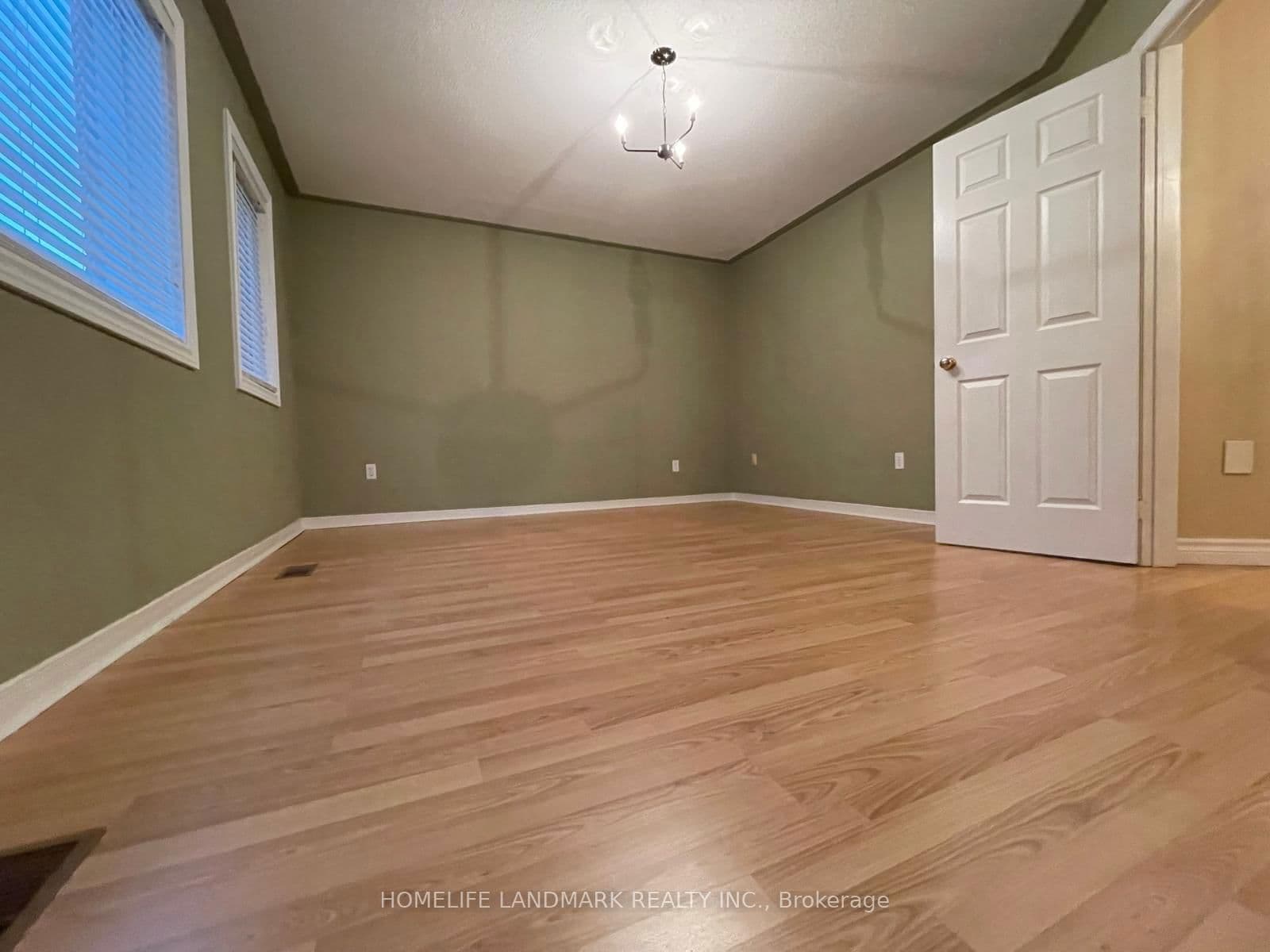 Detached at 26 Beechbrooke Way, Aurora, ON - Photo 11 - RE/MAX Garden City Realty