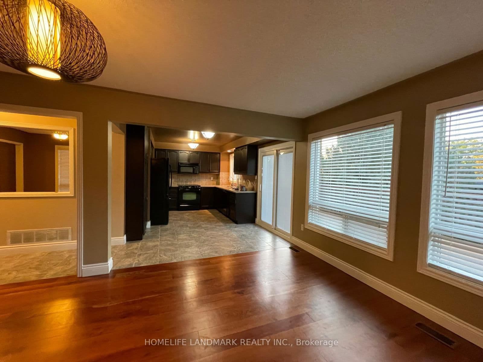 Detached at 26 Beechbrooke Way, Aurora, ON - Photo 2 - RE/MAX Garden City Realty