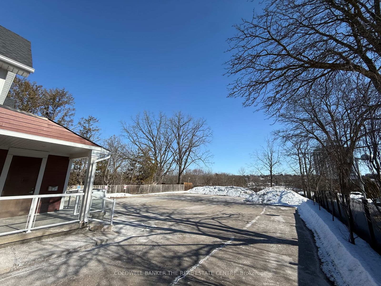 Office at 23 Bolton Avenue, Newmarket, ON - Photo 4 - RE/MAX Garden City Realty