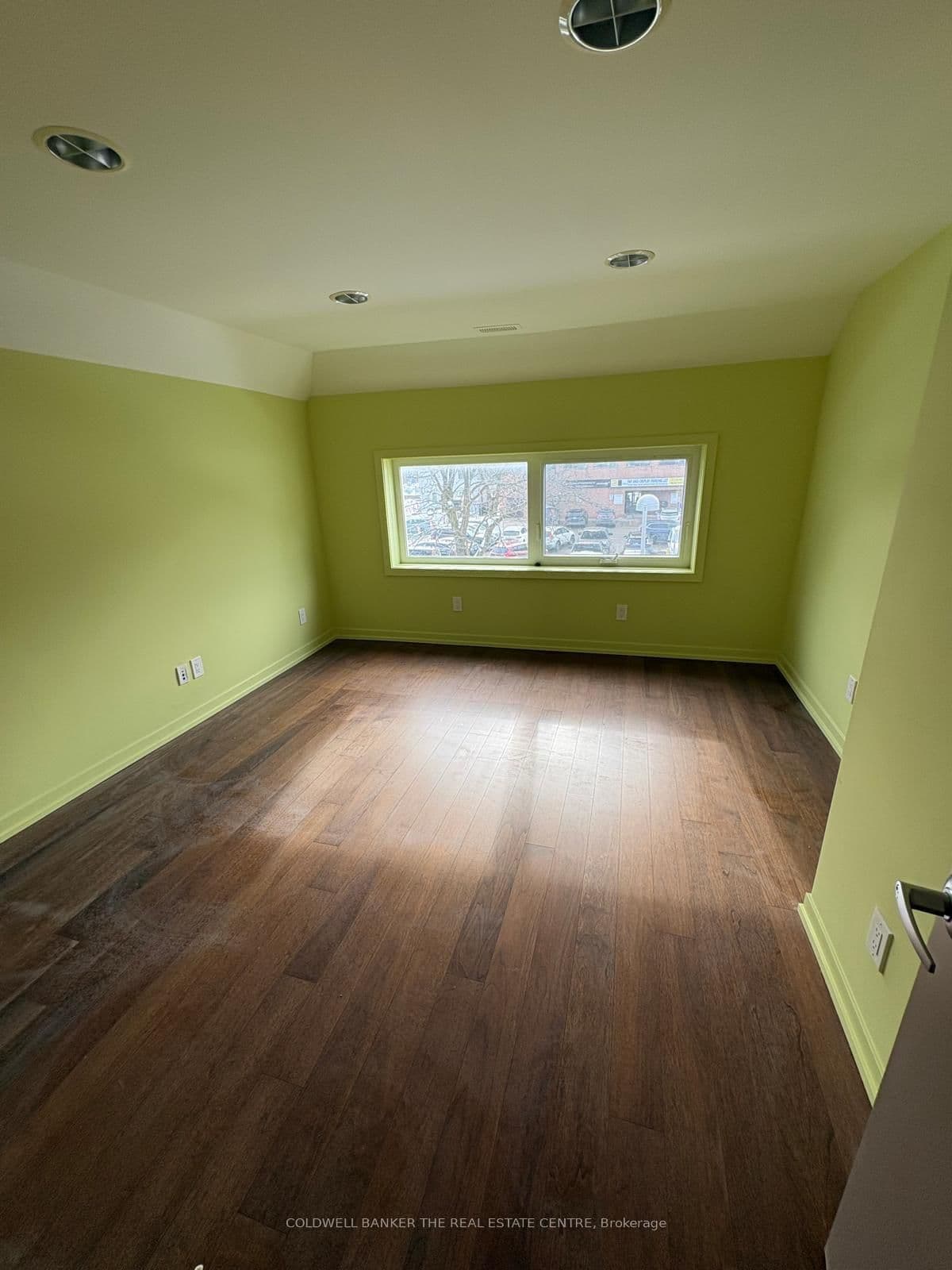 Office at 23 Bolton Avenue, Newmarket, ON - Photo 8 - RE/MAX Garden City Realty