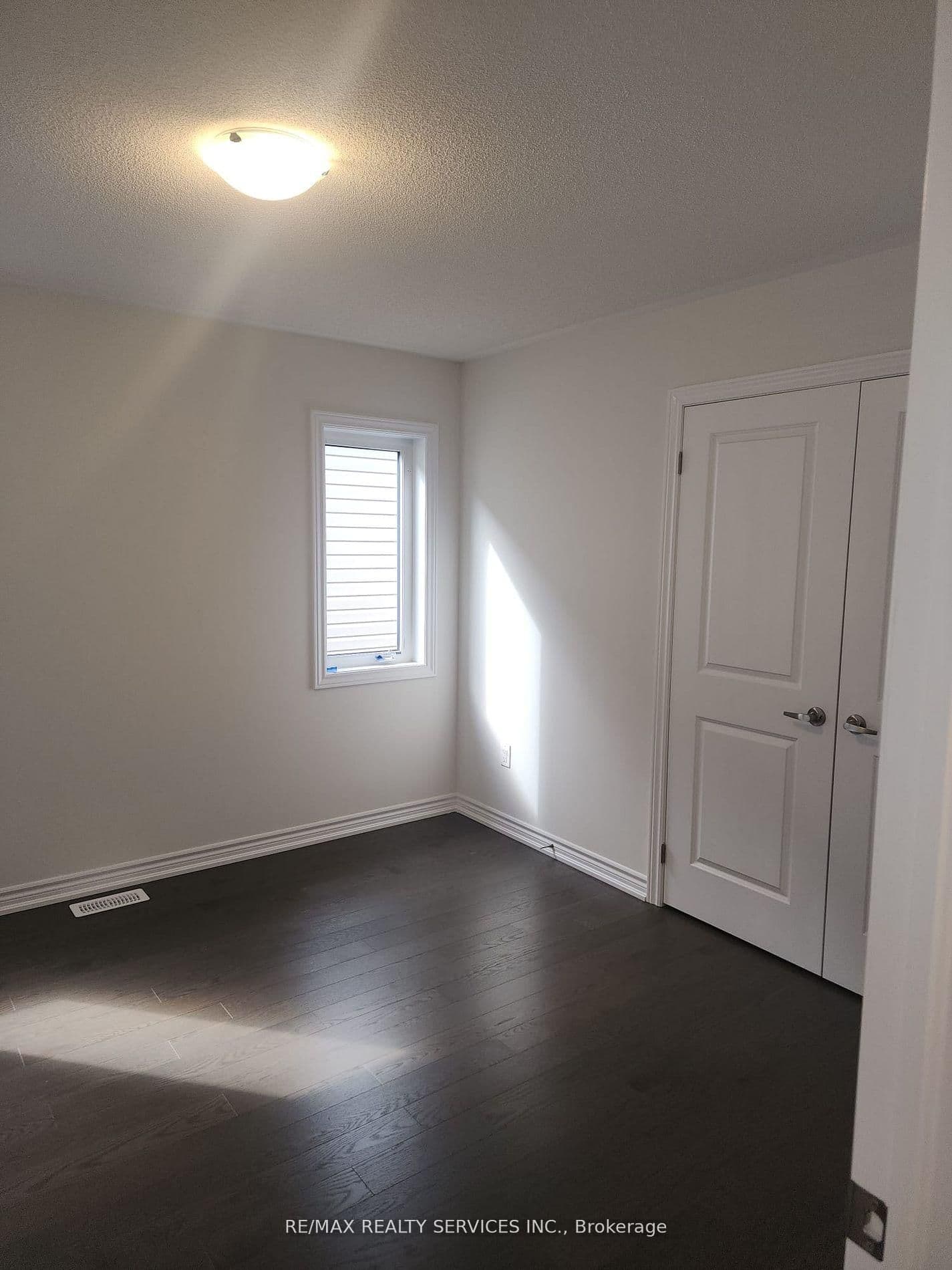 Detached at 69 Durham Avenue, Barrie, ON - Photo 8 - RE/MAX Garden City Realty