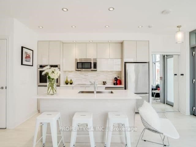 Condo Apartment at WL08- 80 Marine Parade Drive, Toronto, ON - Photo 5 - RE/MAX Garden City Realty