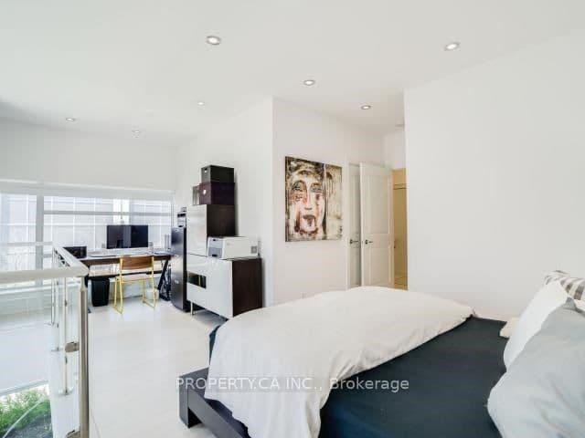 Condo Apartment at WL08- 80 Marine Parade Drive, Toronto, ON - Photo 9 - RE/MAX Garden City Realty