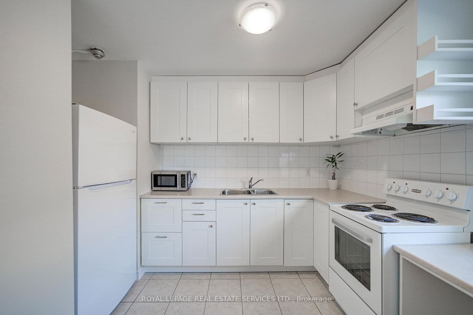 Multiplex at 1- 2329 Belyea Street, Oakville, ON - Photo 11 - RE/MAX Garden City Realty