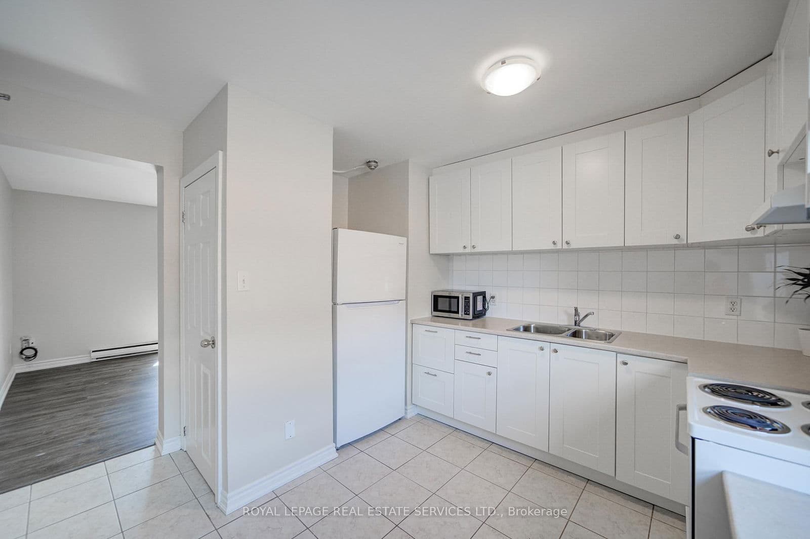 Multiplex at 1- 2329 Belyea Street, Oakville, ON - Photo 12 - RE/MAX Garden City Realty