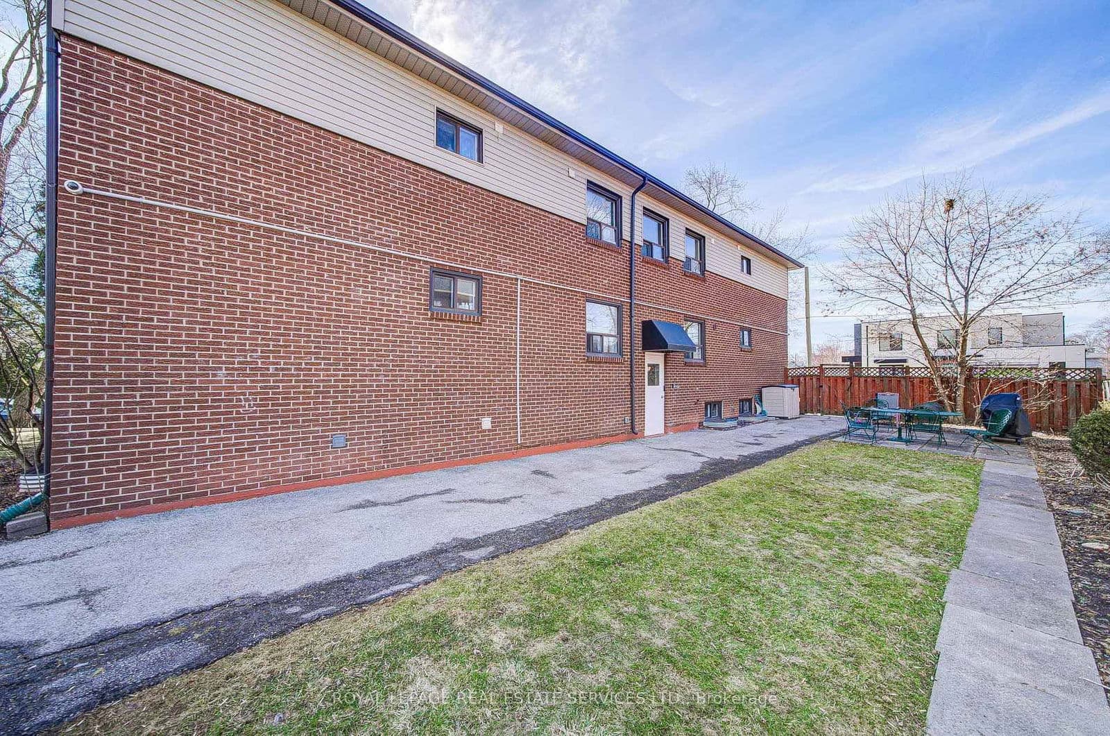 Multiplex at 1- 2329 Belyea Street, Oakville, ON - Photo 20 - RE/MAX Garden City Realty