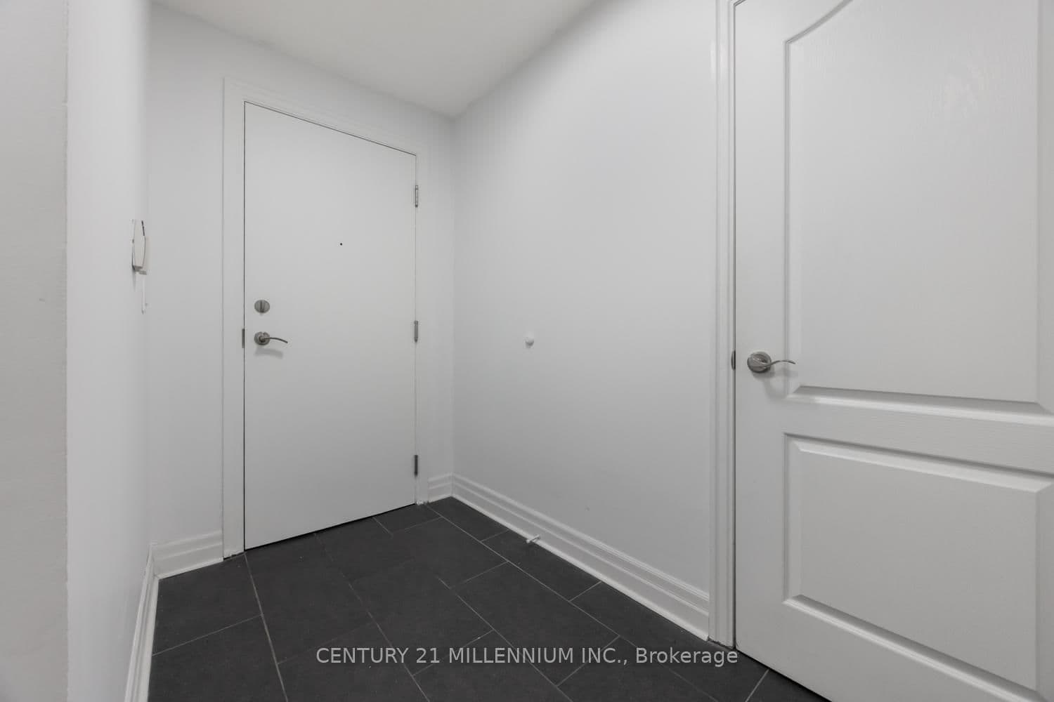 Condo Apartment at 504- 2121 Lake Shore Boulevard, Toronto, ON - Photo 5 - RE/MAX Garden City Realty