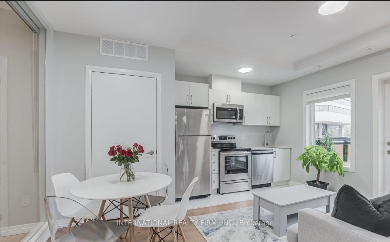 Condo Townhouse at 213- 402 The East Mall, Toronto, ON - Photo 11 - RE/MAX Garden City Realty