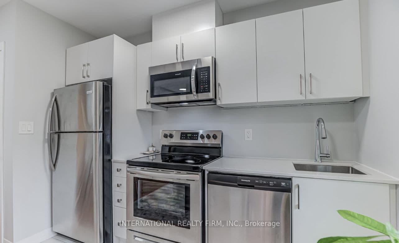 Condo Townhouse at 213- 402 The East Mall, Toronto, ON - Photo 13 - RE/MAX Garden City Realty