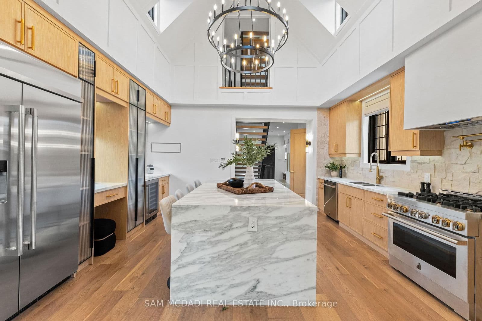 Detached at 977 Unsworth Avenue, Burlington, ON - Photo 12 - RE/MAX Garden City Realty