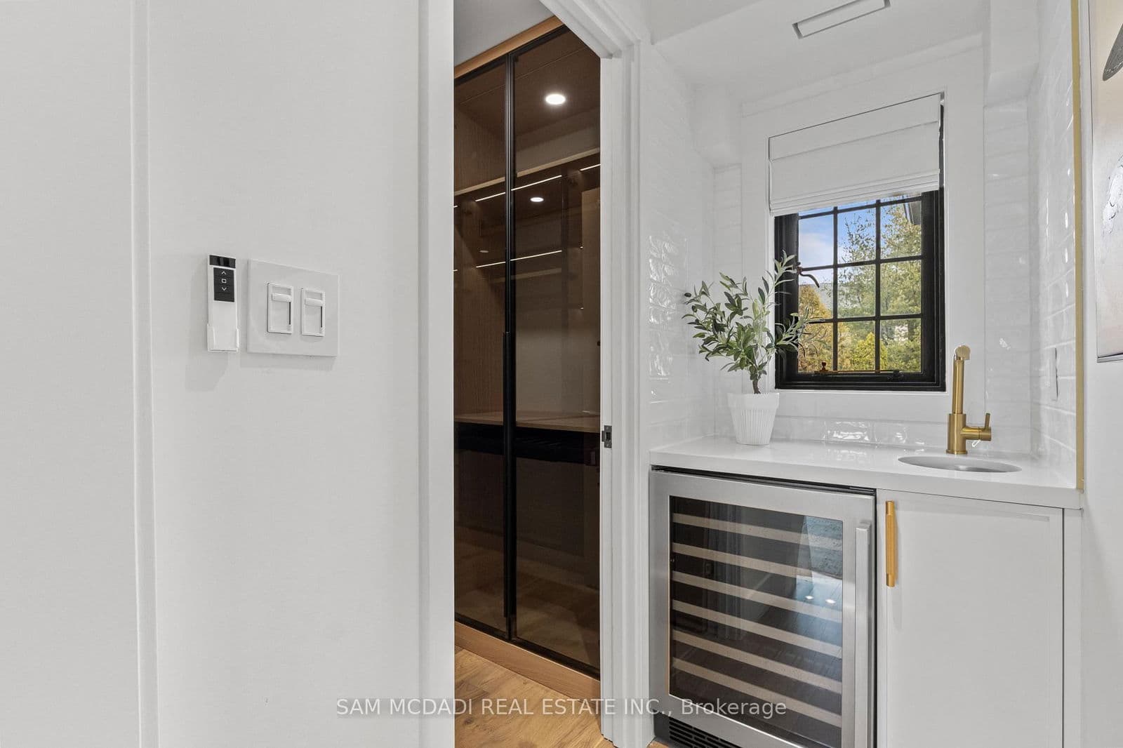 Detached at 977 Unsworth Avenue, Burlington, ON - Photo 24 - RE/MAX Garden City Realty