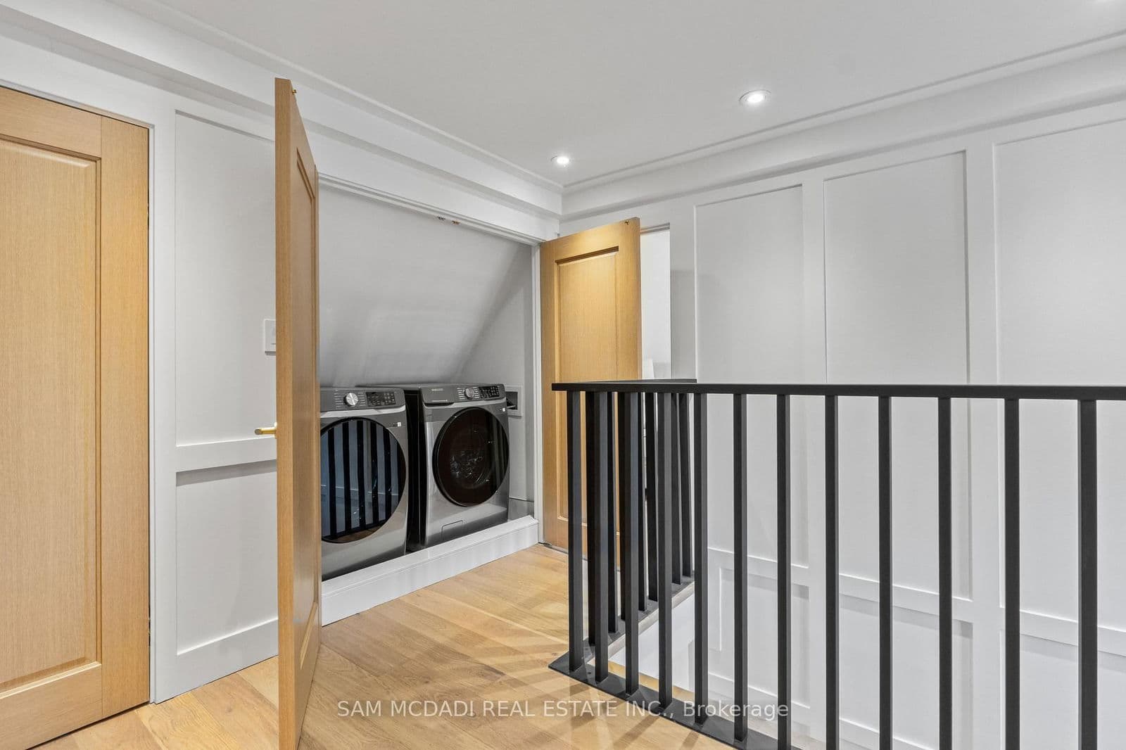 Detached at 977 Unsworth Avenue, Burlington, ON - Photo 34 - RE/MAX Garden City Realty