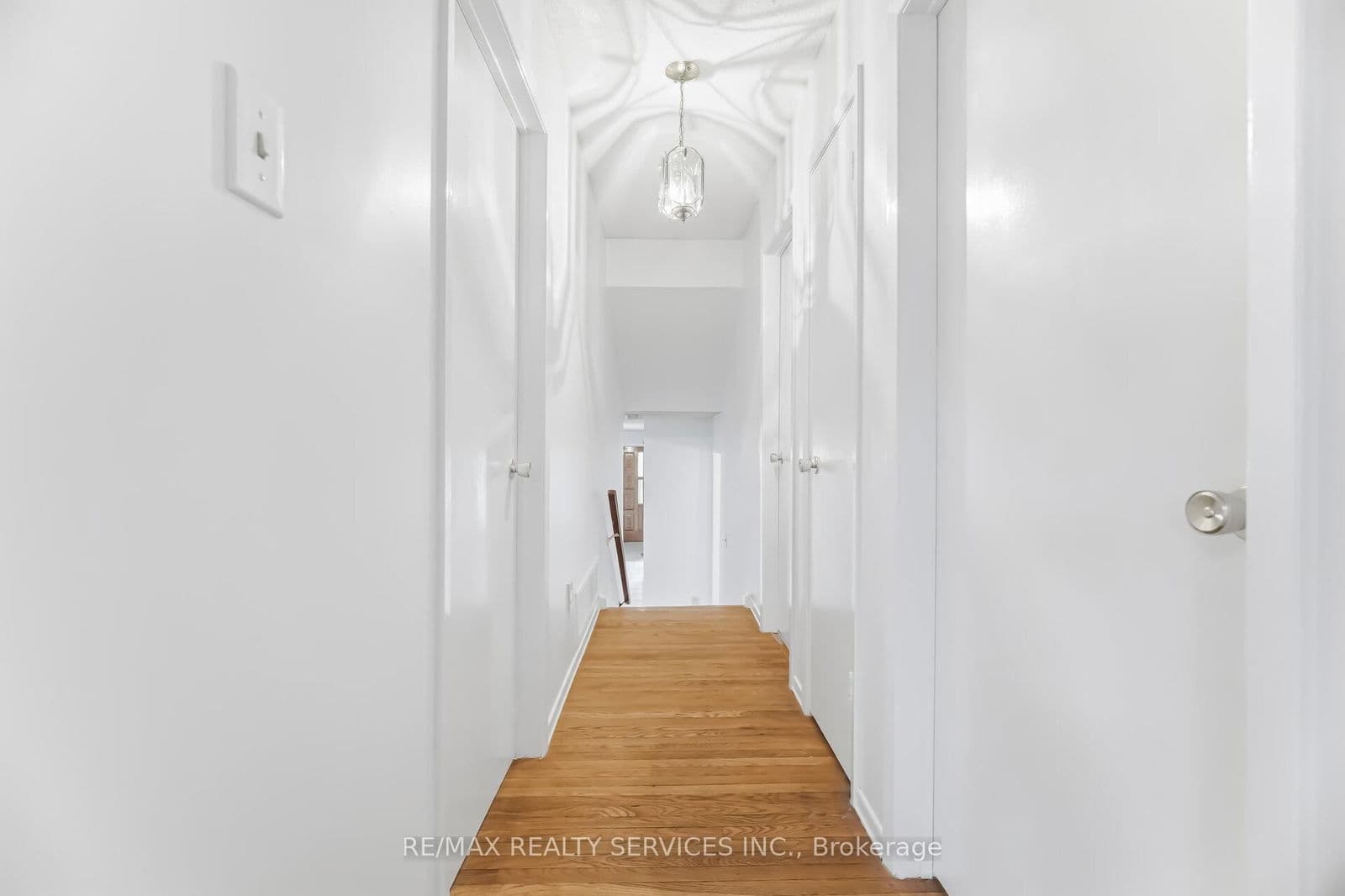 Detached at 3205 Monica Drive, Mississauga, ON - Photo 11 - RE/MAX Garden City Realty